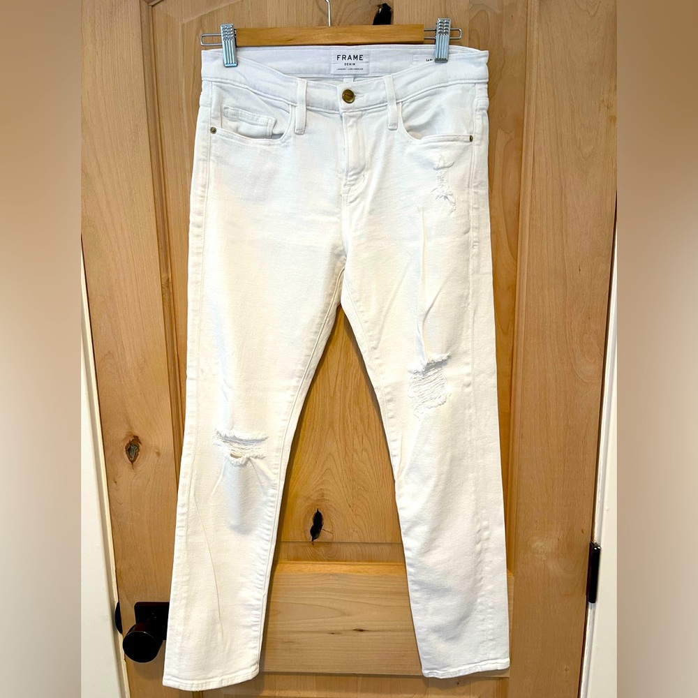 FRAME Le Boy size 26 distressed white